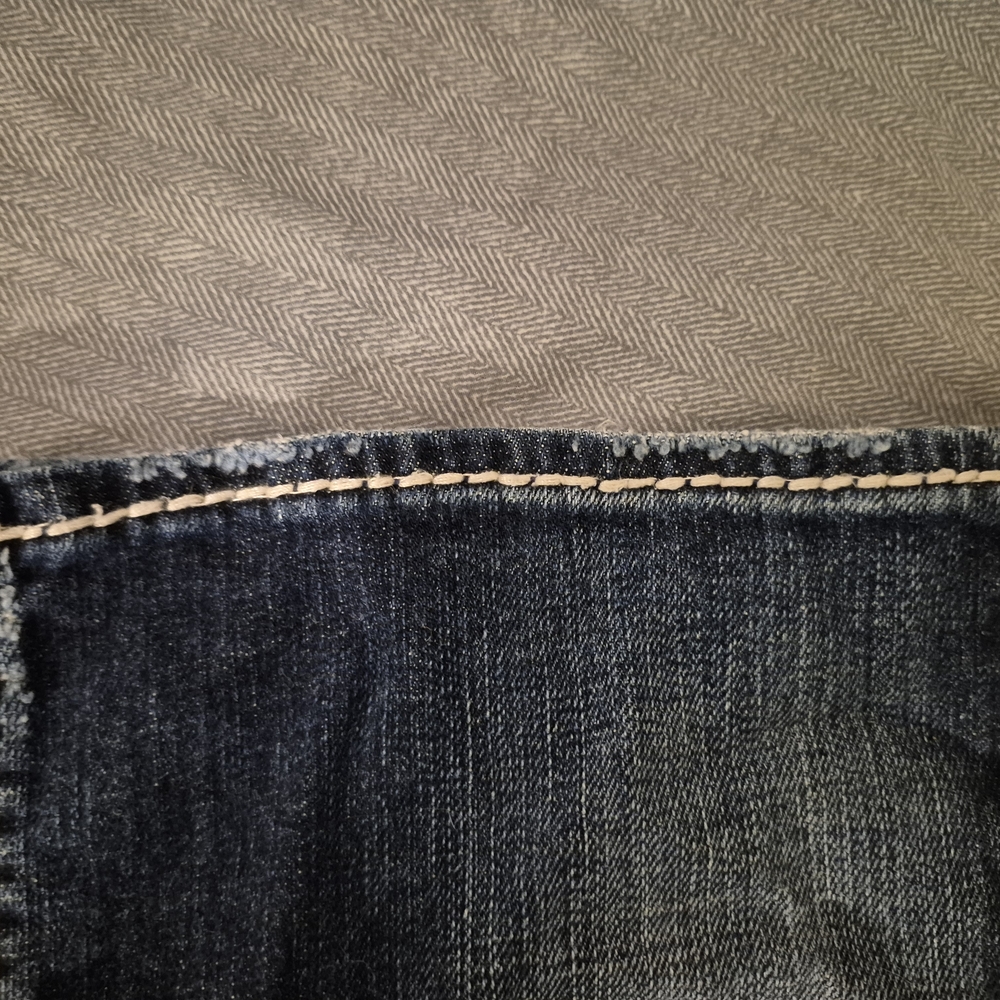 Stylish Blue Jeans - Picture 6 of 12